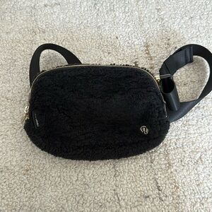 Lululemon Fleece Belt Bag - Black